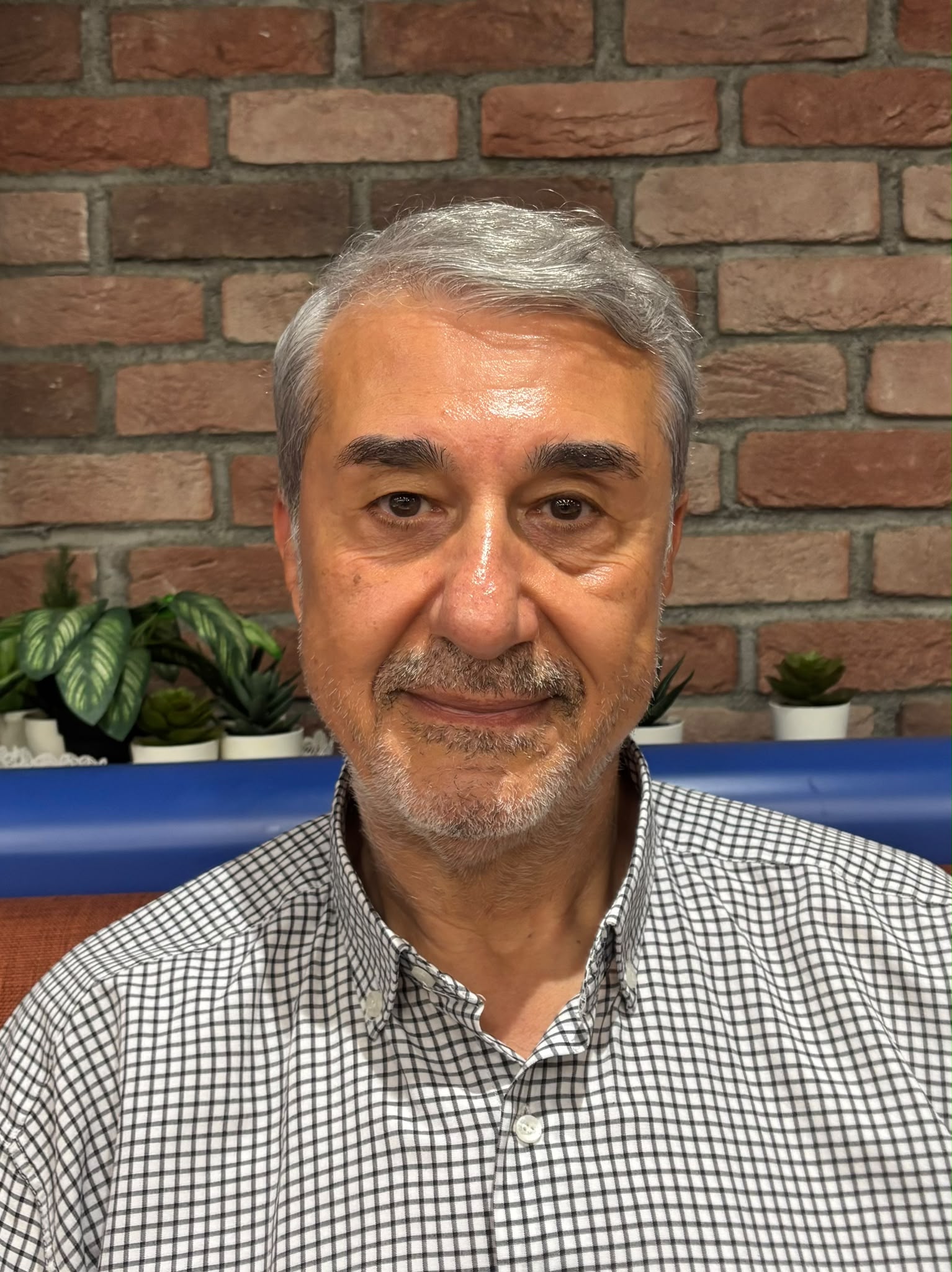 Dr. Taner Özbenli