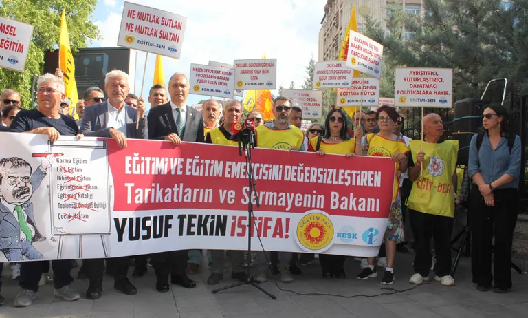 Millî Eğitim Bakanı Yusuf Tekin’in Görevdeki 3 Yılı: Siyasal-İdeolojik Kuşatma ve Kamusal Tasfiyenin Bilançosu