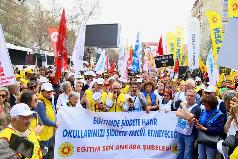 Şiddete Karşı Yaşamı Savunmak İçin Nöbetteyiz! 16-17 Nisan’da İş Bırakıyoruz!