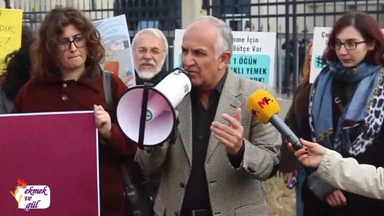 Eğitim Sen Genel Başkanı Irmak: "Okullarda Bir Öğün Ücretsiz Sağlıklı Yemek Verilmemesi İktidarın Tercihi"