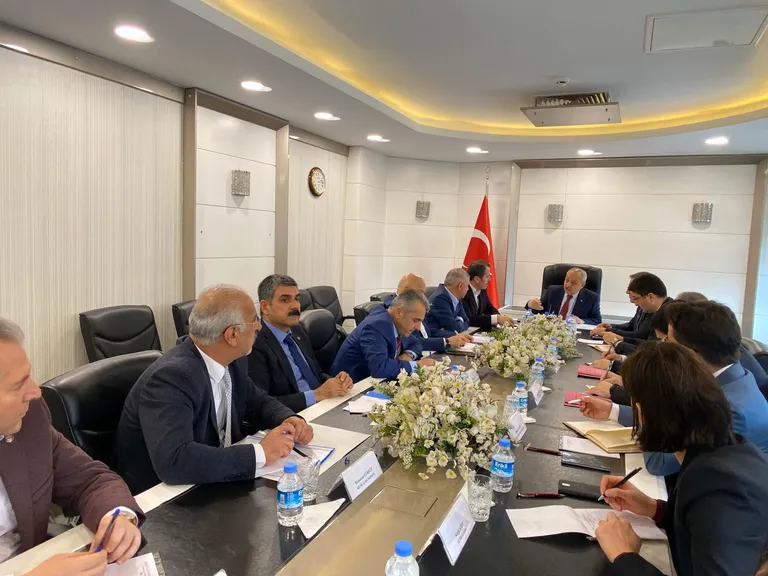 ILO Çalışan Delegesi Konfederasyonlar Tarafından Belirlenmelidir!