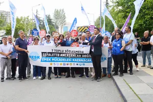 Tüm Kamu Emekçilerine, Sendikalara Çağrımızdır:  “Toplu Sözleşme” Adı Altında 7 Dönem, 14 Yılda Kaybeden Hep Biz Olduk  Gerçek Bir TİS İçin, Emeğin Hakları İçin Birleşelim!