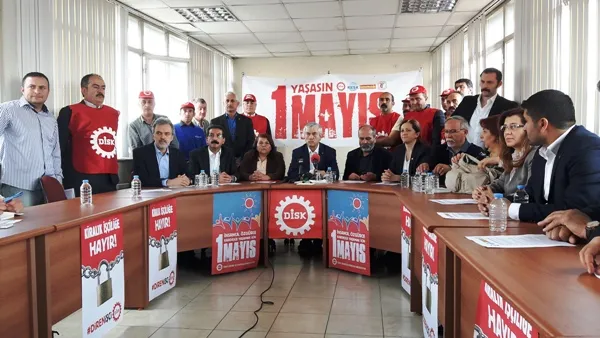 KESK-DİSK-TMMOB-TTB: 1 Mayıs TAKSİM Alanlarına!