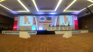 Dünya ve Türkiye Emek Hareketi 9.Olağan Genel Kurulumuzda Buluştu!