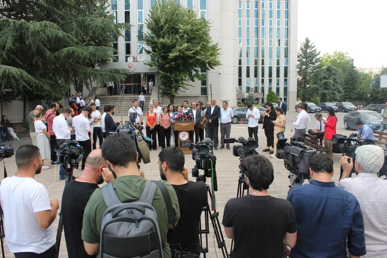 ÇSGB önünde TİS taleplerimizi Açıkladık. TİS taleplerimizle Toplu Sözleşme Görüşmelerinde Yer Aldık.