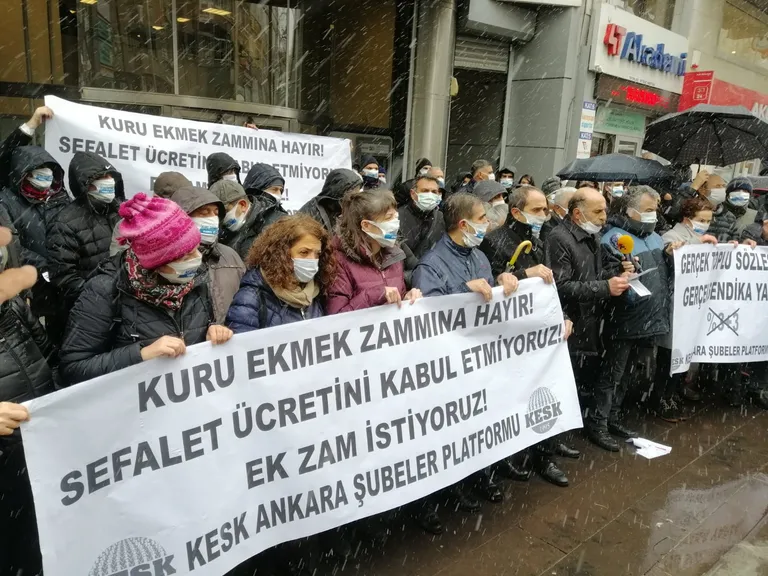 "Artık Yeter!" Kuru ekmek zammı değil; İnsanca bir yaşam istiyoruz!