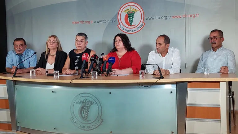 DİSK-KESK-TMMOB-TTB-TDB: Geçinemiyoruz, İnsanca Yaşamak İstiyoruz! Zamlar Geri Alınsın, Krizin Faturasını Krizi Yaratanlar Ödesin!