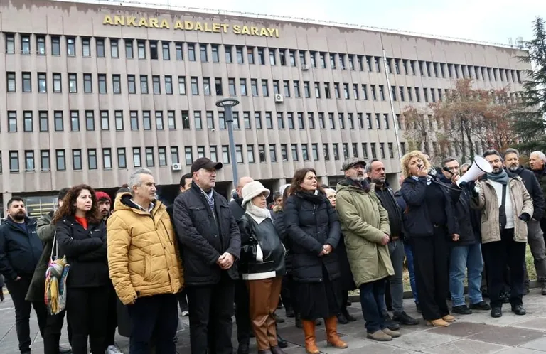 Baskı ve Şiddet Politikalarına Son Verilsin! Gözaltına Alınan Arkadaşlarımız Derhal Serbest Bırakılsın!