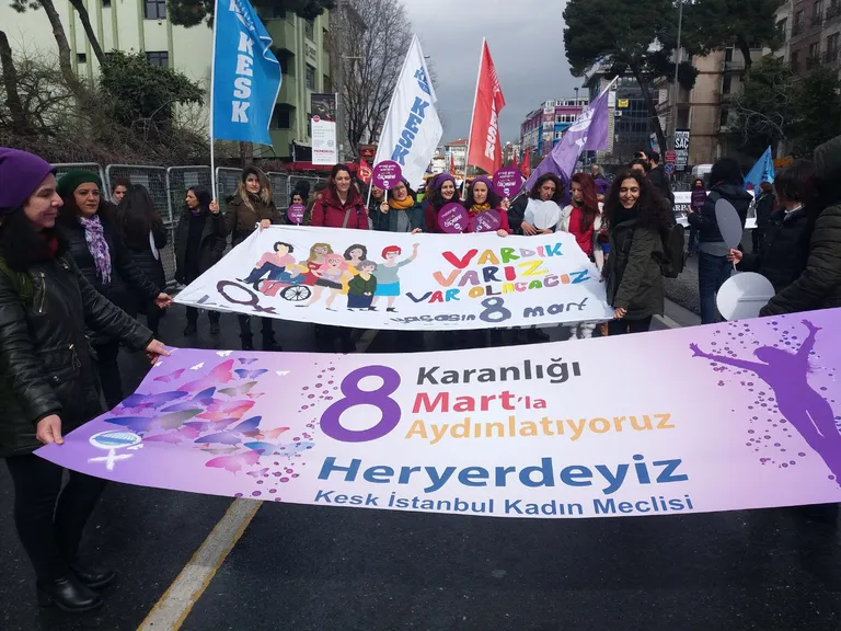 Her Yer 8 Mart! Her Yer Direniş!