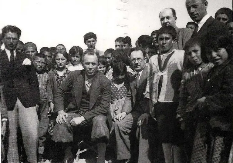 Eğitim Sen: Köy Enstitüleri’nin 79. Kuruluş Yıl Dönümünü Kutluyoruz!