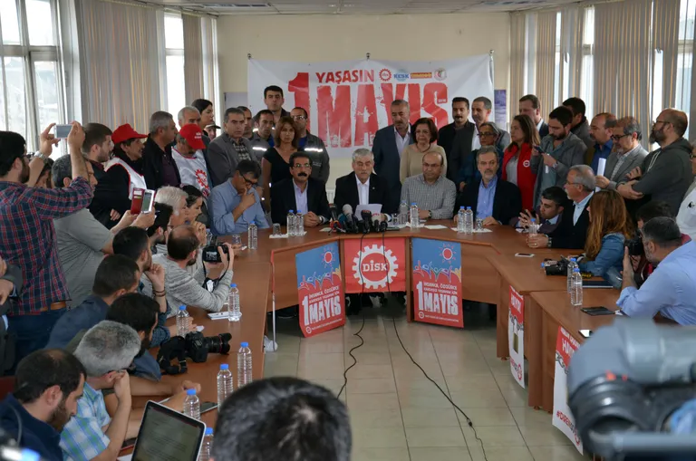 EMEK-BARIŞ-DEMOKRASİ İÇİN HAYDİ 1 MAYIS'A!