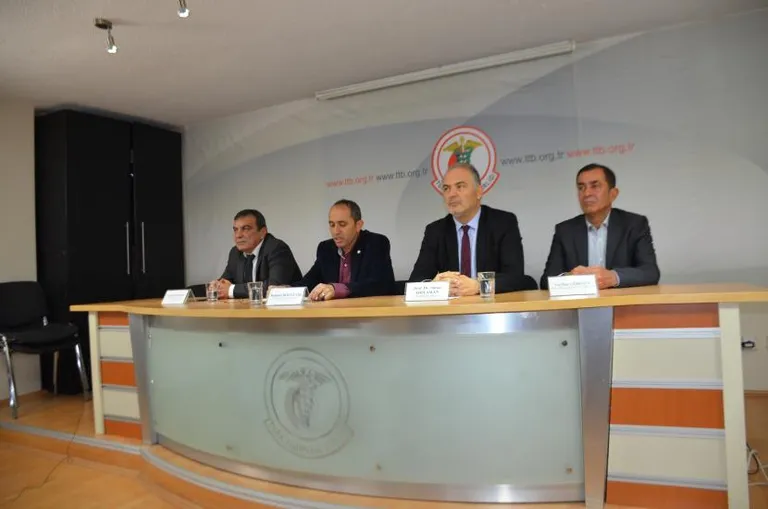 KESK, DİSK, TMMOB, TTB: Nuriye Gülmen Serbest Bırakılmalı, Nuriye Ve Semih İşlerine İade Edilmelidirler!