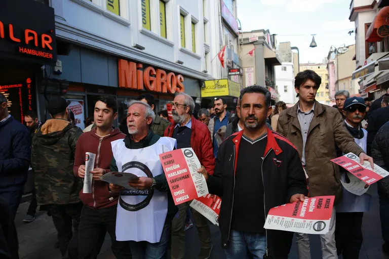 Krize Karşı Omuz Omuza!