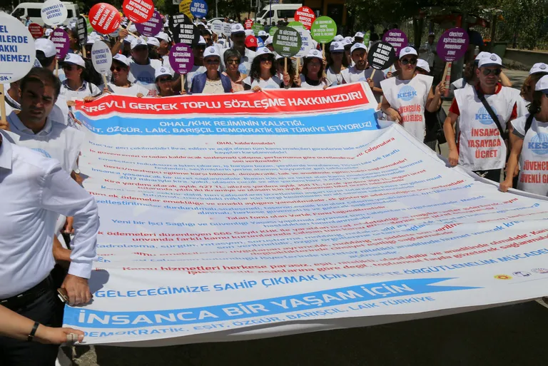 TİS Hakkımız Engellenemez!