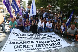 Kamu Çalışanı Yüzde 17,5 Zam İçin 22 Ay Bekleyecek!