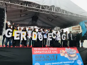 “Yoksullaşmaya, İşsizliğe, Güvencesizliğe Karşı Birlikte Mücadeleye”  İzmir Bölge Mitingi'ni Gerçekleştirdik!