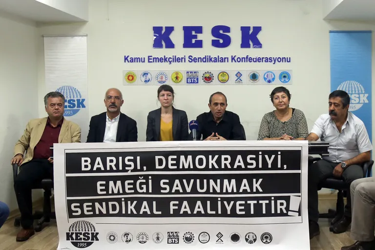 Barışı, Demokrasiyi Emeği Savunmanın Sendikal Hak Olduğunu Gör(E)Meyen AYM Kararını Kınıyoruz!