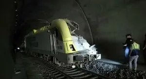 BTS: Kılavuz Trenin Dray Etmesi Sonucu 2 Makinist Yaşamını Yitirdi!