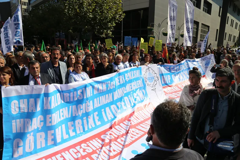 Yasaklar, Baskılar Bizi Yıldıramaz! İşimize, Geleceğimize Sahip Çıkıyoruz! Zafer Direnen Emekçinin Olacak!