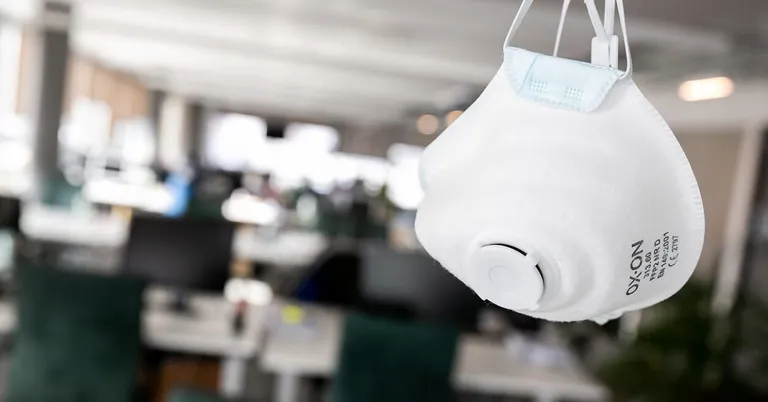 SAĞLIK VE SOSYAL HİZMET EMEKÇİLERİ SENDİKASI OLARAK AŞAĞIDAKİ TALEPLERİMİZİ SAĞLIK EMEKÇİLERİ VE SAĞLIK EMEKÇİLERİNİN TALEPLERİNİ DESTEKLEYENLERİN İMZASINA AÇIYORUZ