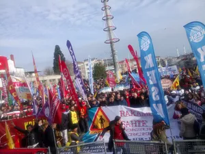 İstanbul Bölge Mitingi: Krizin Bedelini Biz Yüzde 99 Olarak Ödemeyeceğiz!