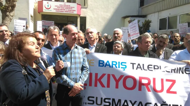 Tepecik’de Yürekler  Dr. Fatih Sürenkök ve Mahmut Bakay için attı.