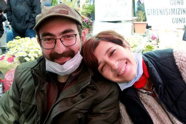 Nuriye Gülmen, Semih Özakça ve İhraç Edilen Tüm Kamu Emekçilerini İşlerine İade Edin!