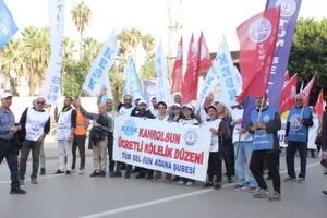 ADANA 22 KASIM Bütçemitingi16.jpg