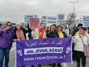 10 OCAK ANKARA KADIN MİTİNGİ-19.jpg