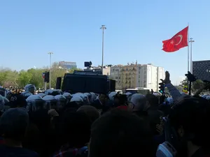 İstanbul Taksim’deki Polis Saldırısını Kınıyoruz!