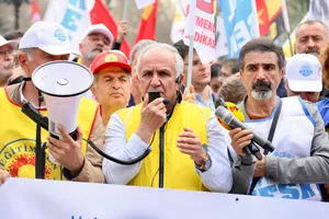 16nisan MEB protesto 02.jpeg