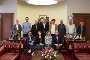 KESK Heyeti CHP Genel Başkanı Özgür Özel'i Ziyaret Etti