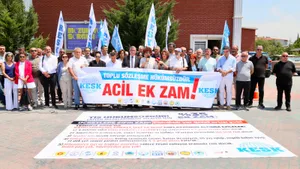 TÜİK RAKAMLARI YALAN, YOKSULLUK GERÇEK! Maaşlarımız Buharlaştı, Geçinemiyoruz! İnsanca Yaşam İçin ACİL EK ZAM İSTİYORUZ!
